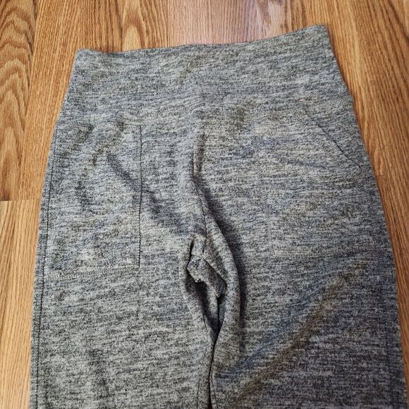 A New Day High-Waist Leggings with Pockets Size Medium Gray Space-Dye Flaw - Picture 2 of 8